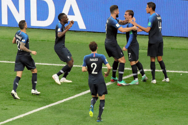 须高度提防 须高度提防